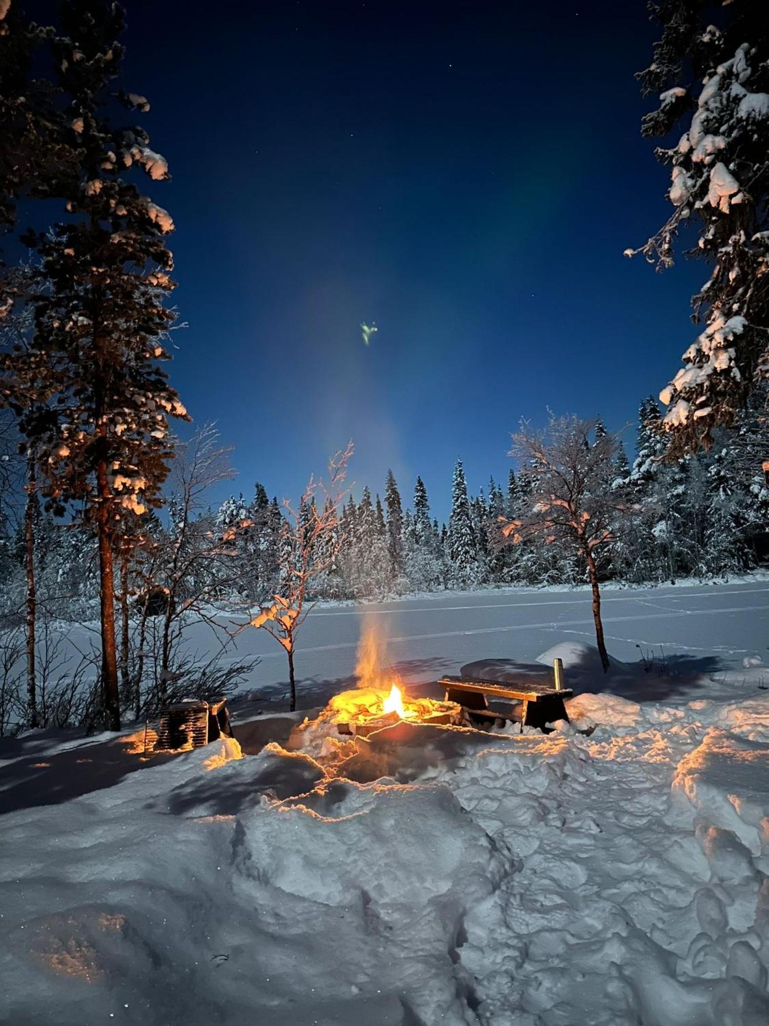 Camp Caroli Family House Villa Jukkasjärvi Dış mekan fotoğraf